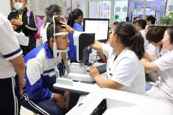青少年视力检测