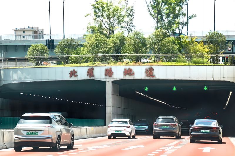 新闻联播报道,北横通道通车,三思助力,上海,东西大动脉,全线贯通